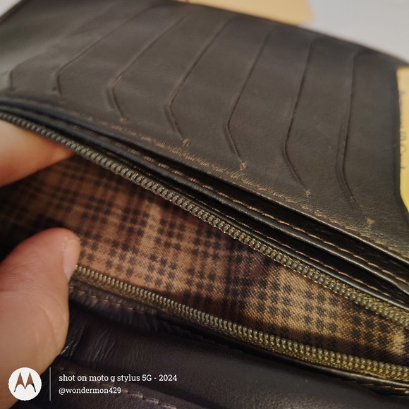 Unique Folding Brown Leather Wallet from CLC Never Used!! - Picture 10 of 16